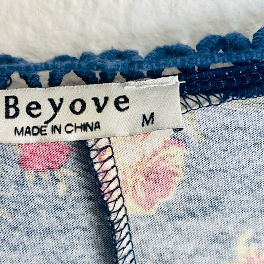 BEYOVE Blue Floral Print Open Front cover up tunic - Picture 6 of 12
